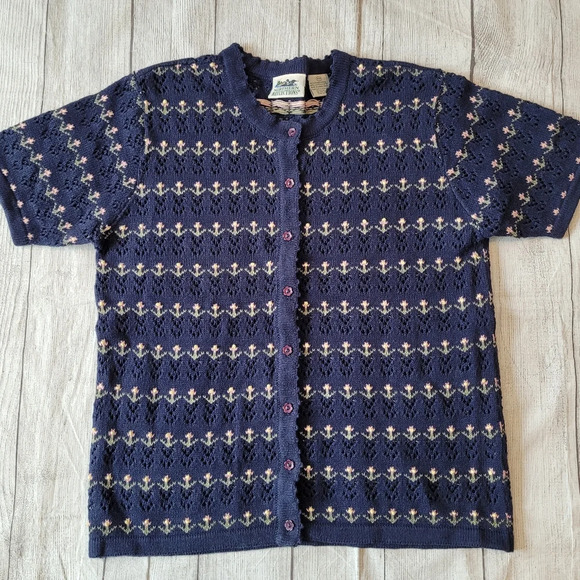 Northern Reflections Sweaters - Northern Reflections Vintage Hong Kong •Sz Medium• Cottagecore Grandma Sweater